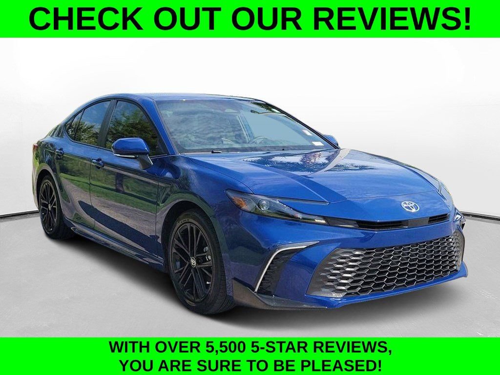 Used 2026 Toyota Camry SE FWD image 3
