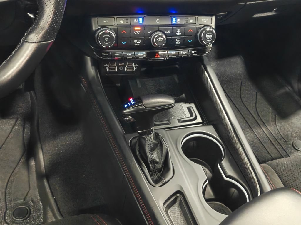 Used 2024 Dodge Durango R/T w/ Tow 'N Go Package AWD/4WD image 8