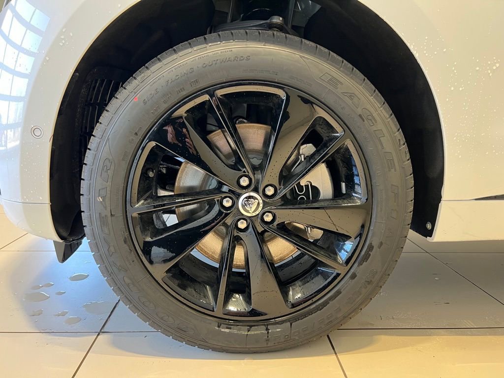 New 2026 Jaguar F-PACE R-Dynamic S image 10