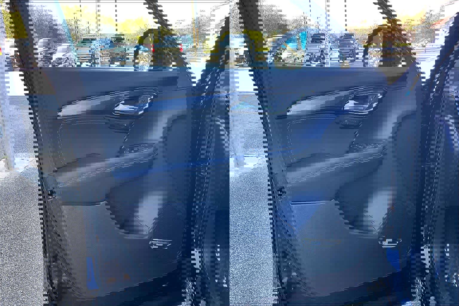 Used 2025 Buick Envision Preferred image 21