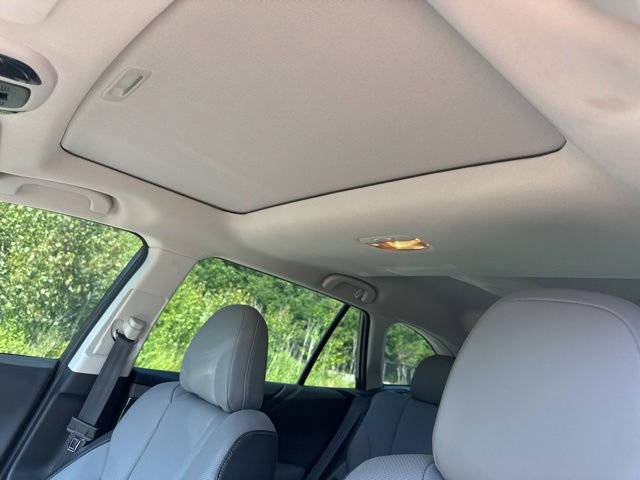 Used 2022 Subaru Outback Limited XT AWD/4WD image 11