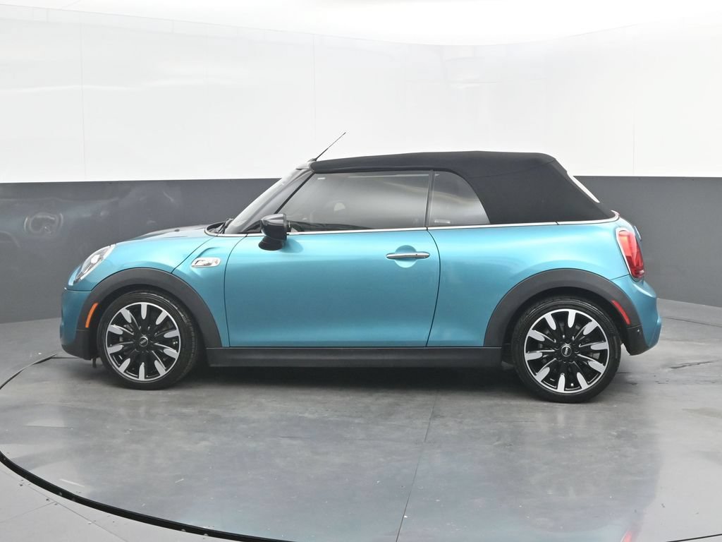 Used 2021 MINI Cooper S w/ 6.5" Touchscreen Package FWD image 2