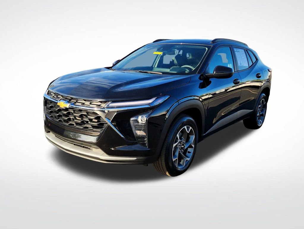 Used 2024 Chevrolet Trax LT image 3