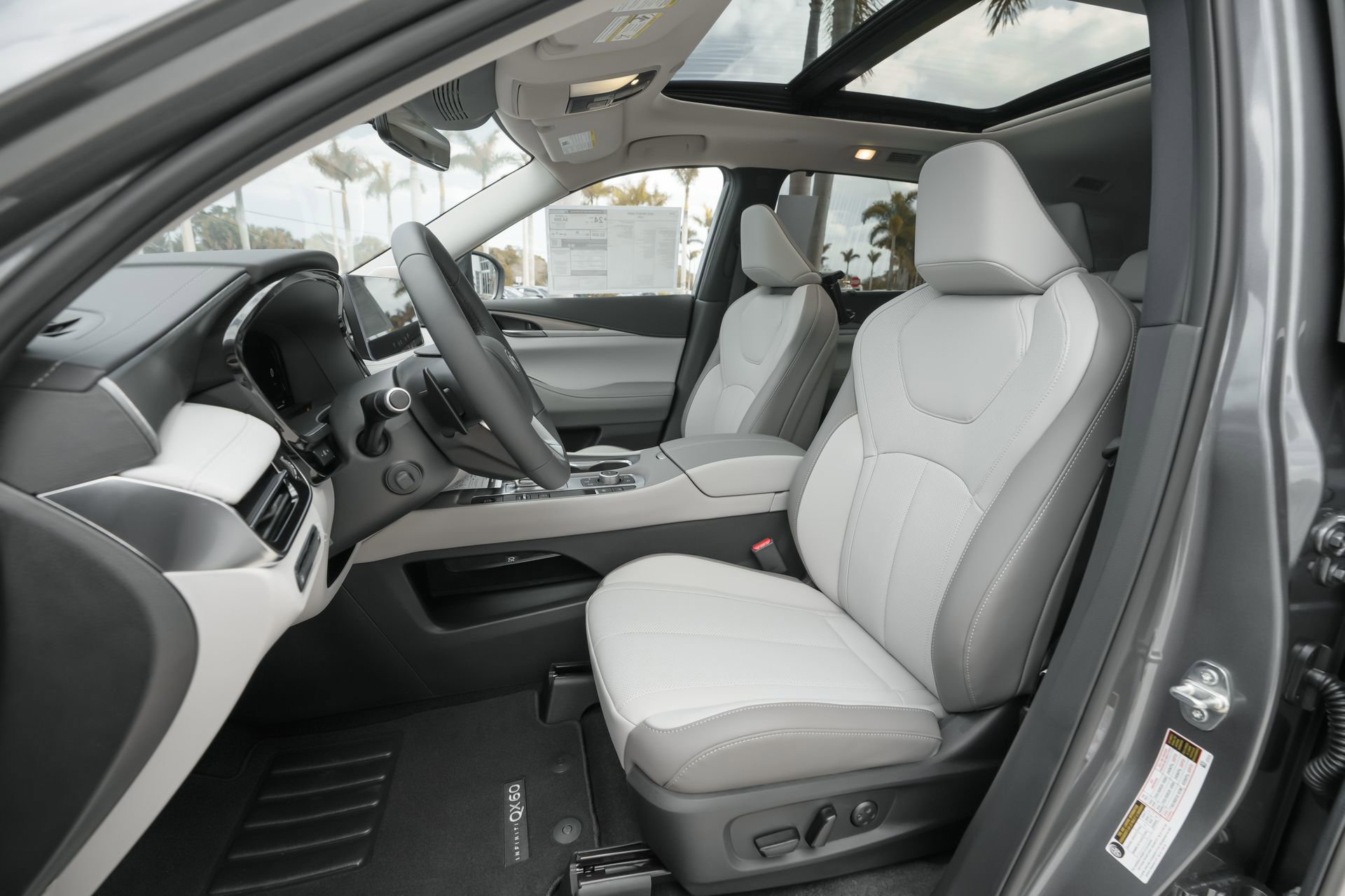 New 2026 INFINITI QX60 Luxe w/ Family Package image 6