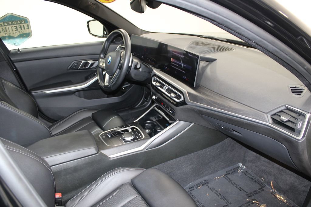 Used 2024 BMW 330e image 27