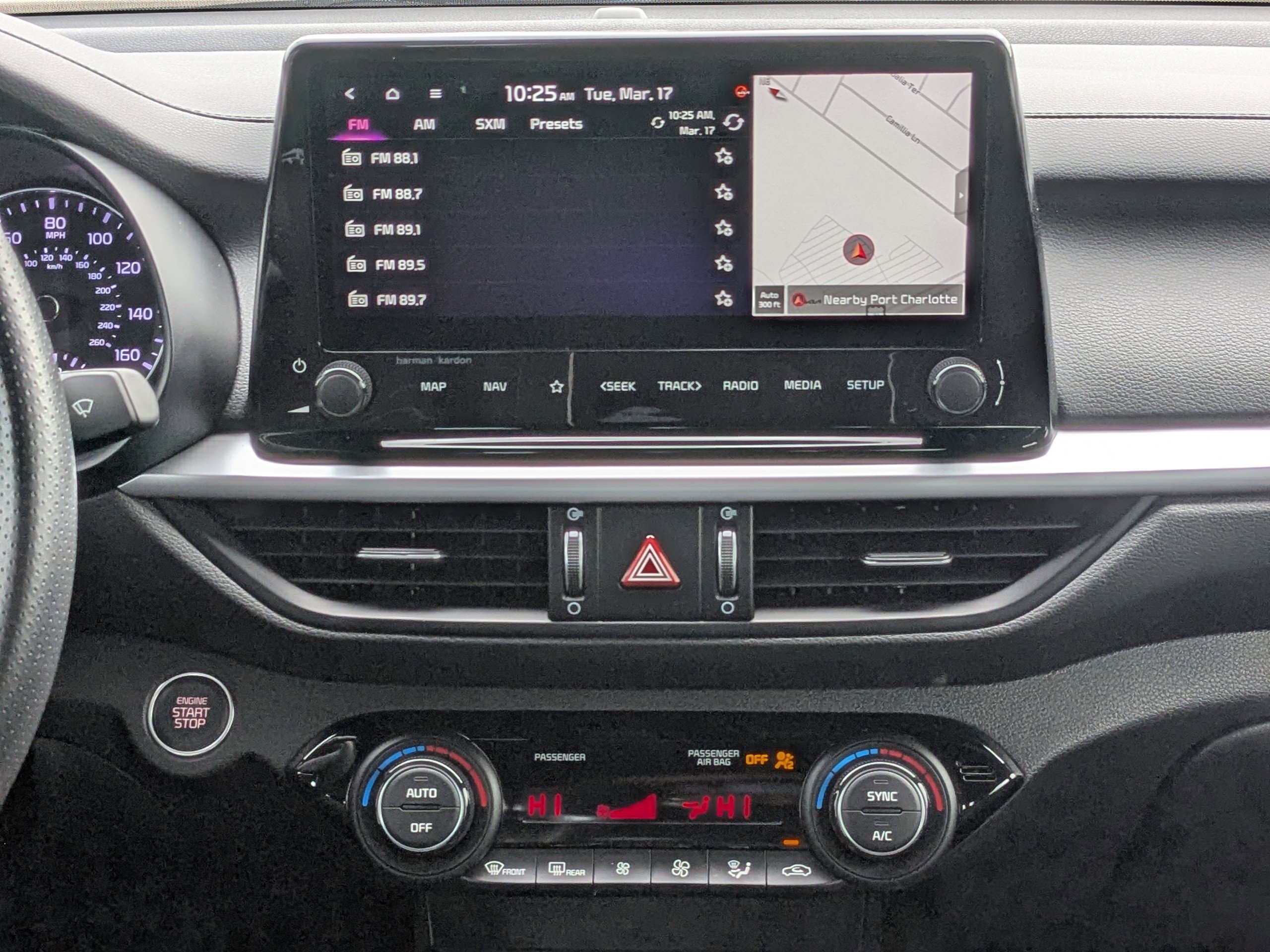 Used 2024 Kia Forte GT-Line w/ GT-Line Premium Package image 18