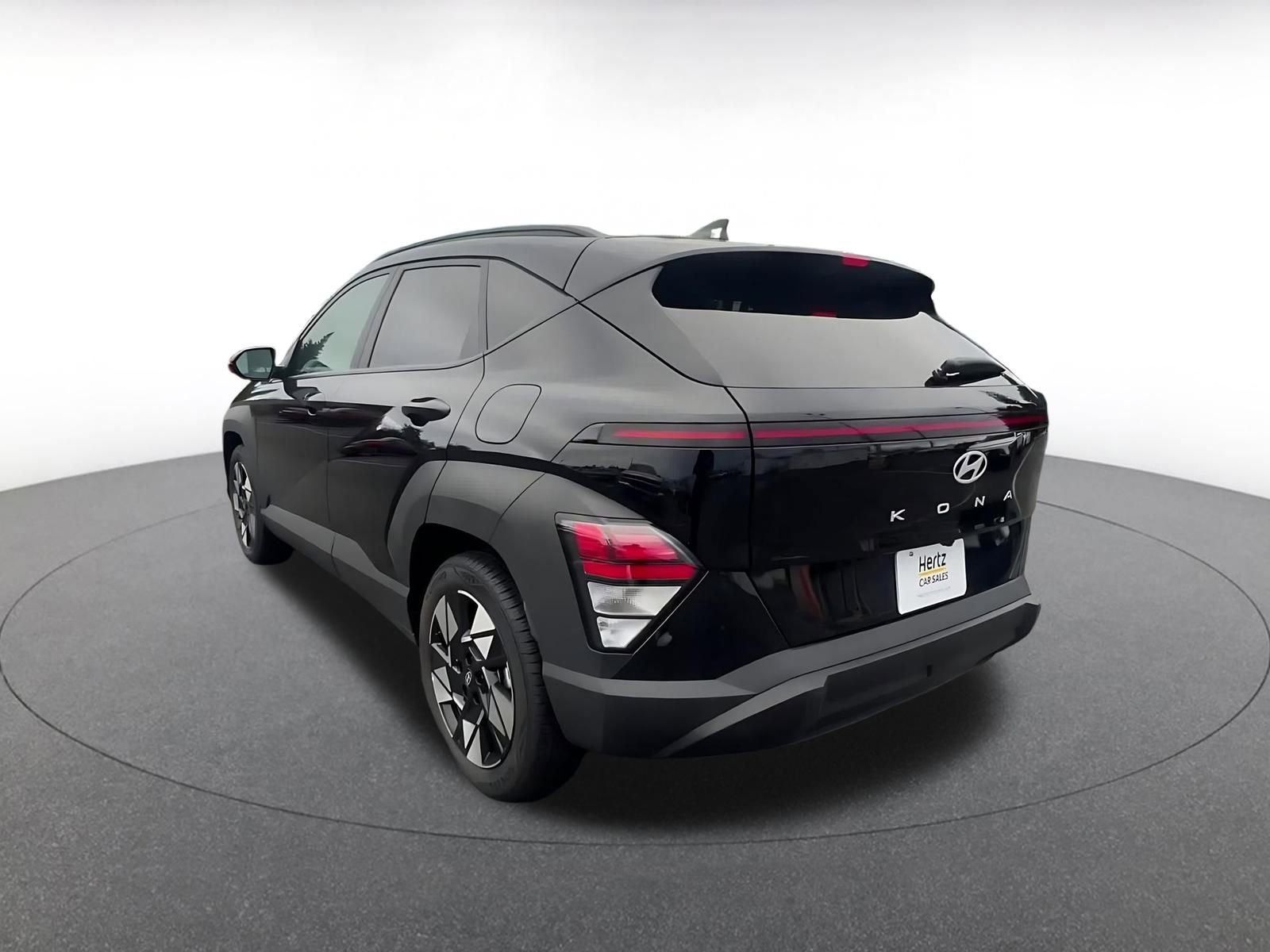 Used 2025 Hyundai Kona SEL image 11