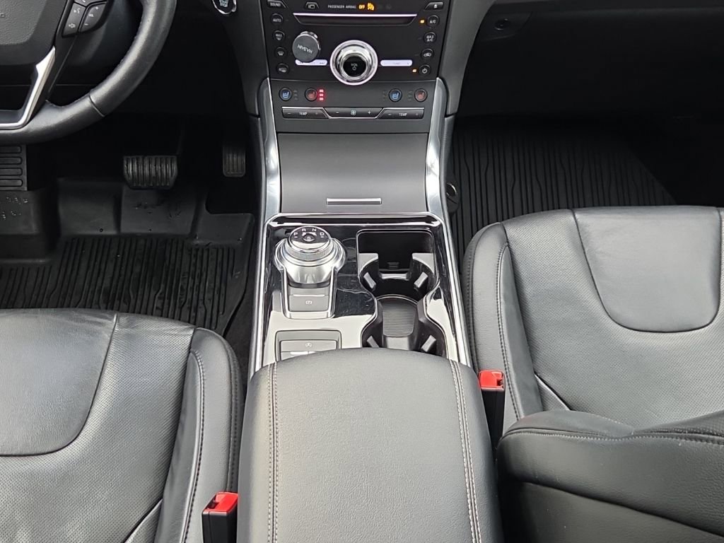 Used 2019 Ford Edge Titanium w/ Equipment Group 301A image 23