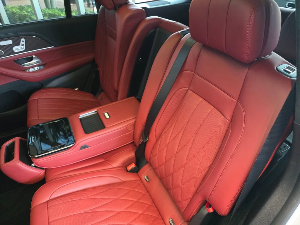 New 2026 Mercedes-Benz GLS 63 AMG 4MATIC image 11