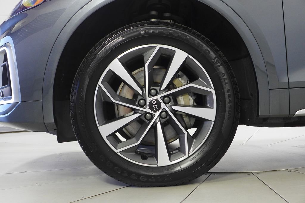 Used 2022 Audi Q5 2.0T Premium w/ Convenience Package image 5