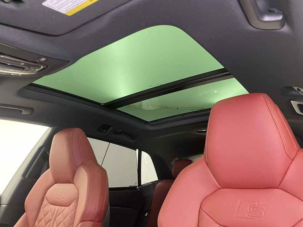 New 2026 Audi SQ8 Premium Plus AWD/4WD image 18