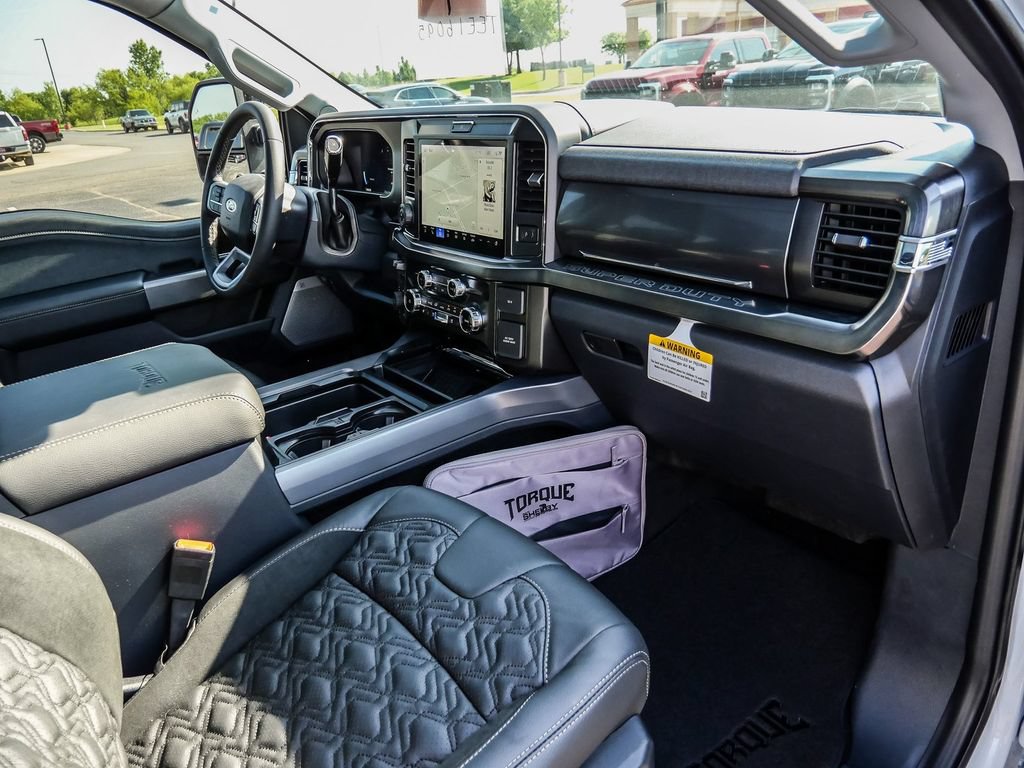 New 2026 Ford F250 Lariat w/ Black Appearance Package AWD/4WD image 23