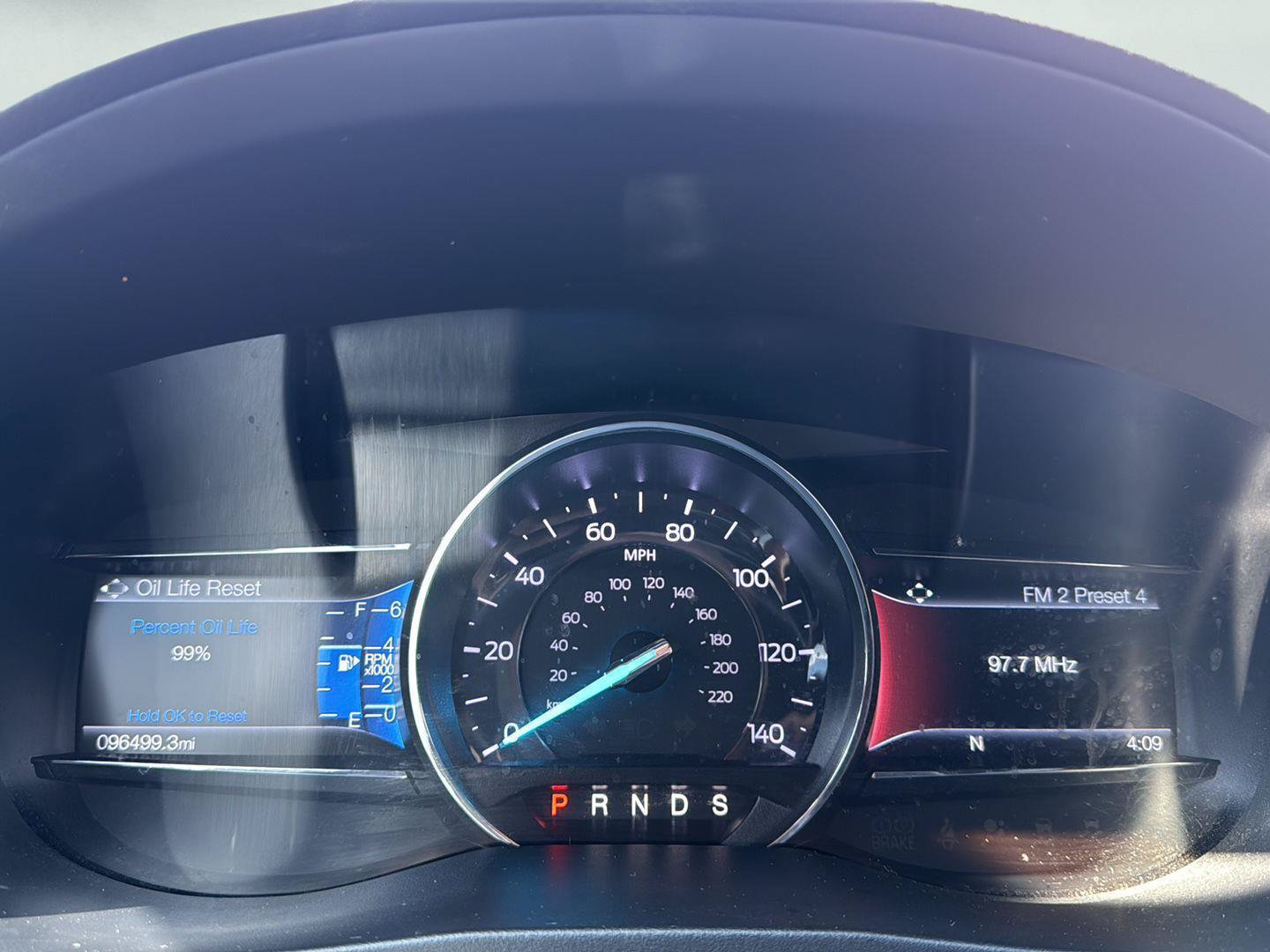 Used 2019 Ford Explorer XLT w/ Equipment Group 202A AWD/4WD image 5