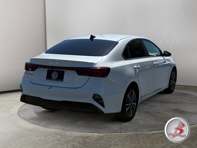 Used 2023 Kia Forte LXS FWD image 7