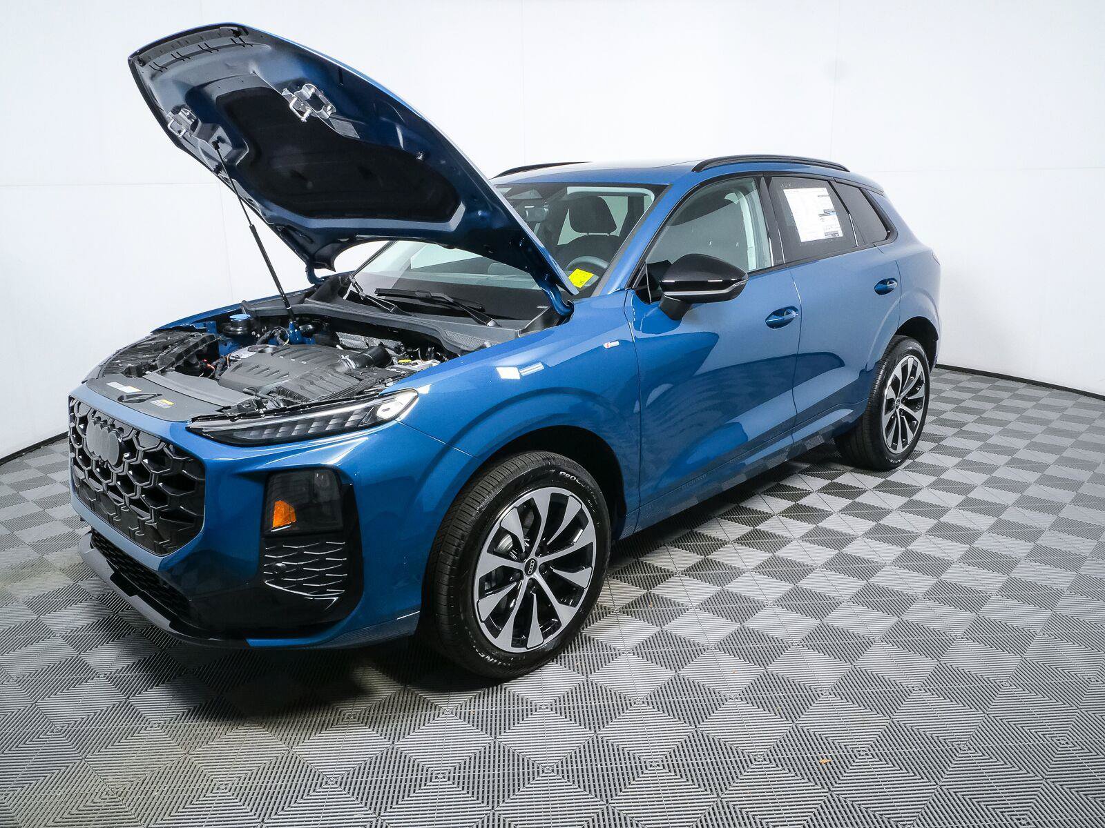 New 2026 Audi Q3 quattro 2.0T AWD/4WD image 34