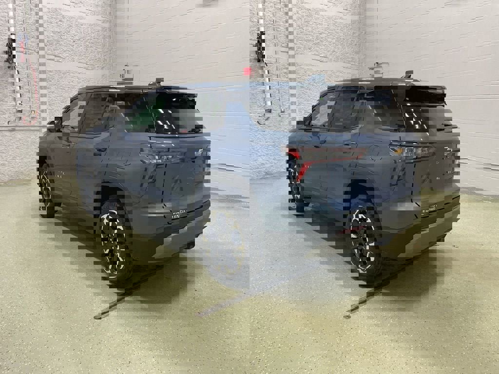 New 2026 Chevrolet Equinox LT w/ Convenience Package II image 5