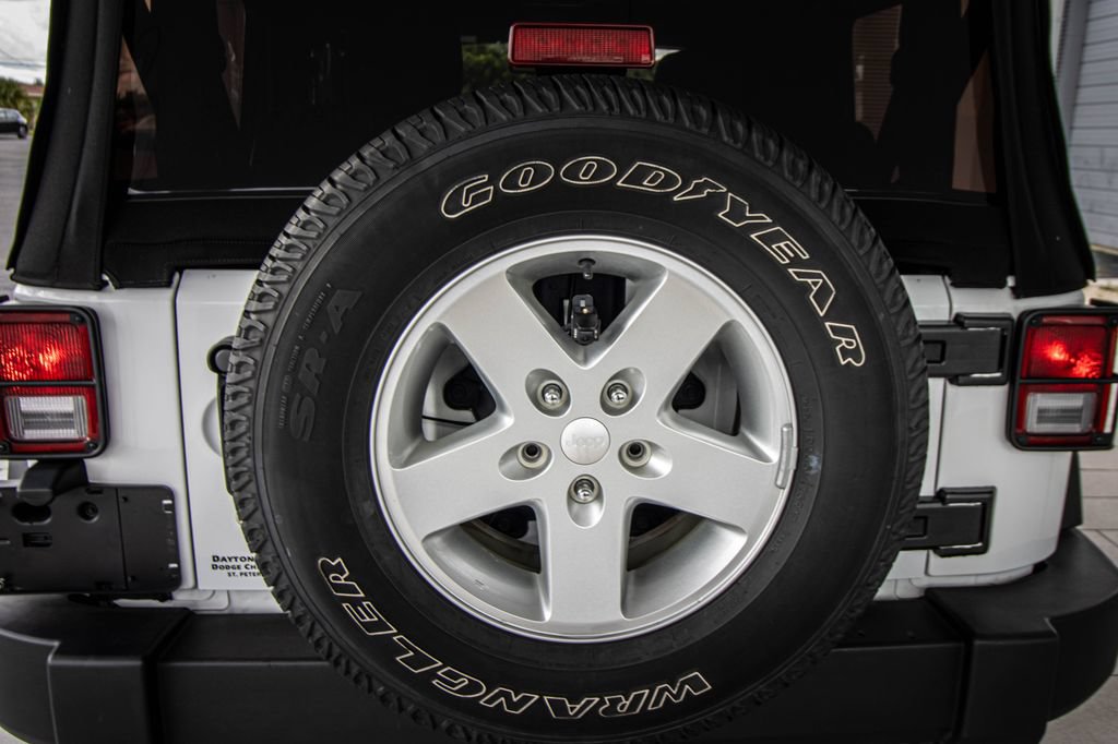 Used 2016 Jeep Wrangler Sport w/ Quick Order Package 24S AWD/4WD image 15