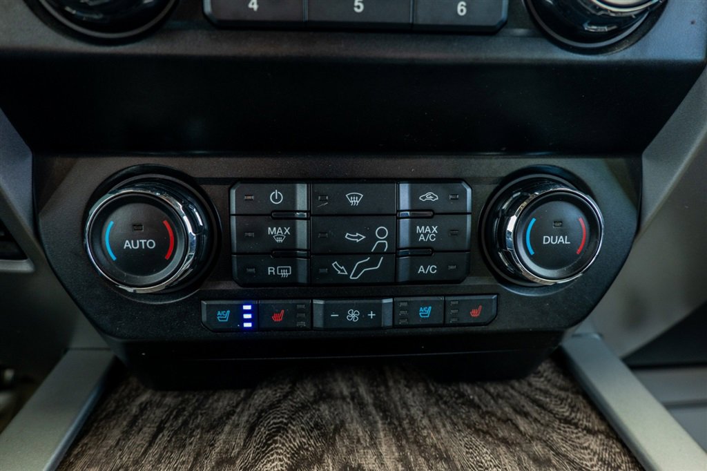 Used 2019 Ford F350 Lariat w/ Lariat Ultimate Package AWD/4WD image 24