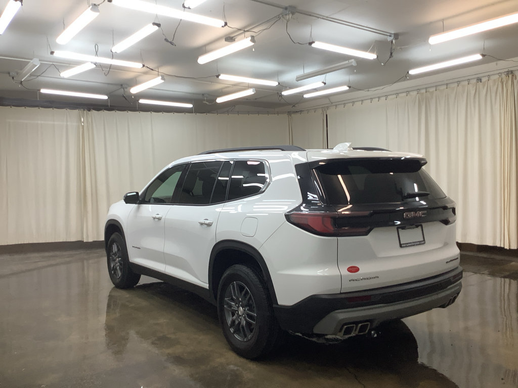 Used 2025 GMC Acadia Elevation FWD image 9