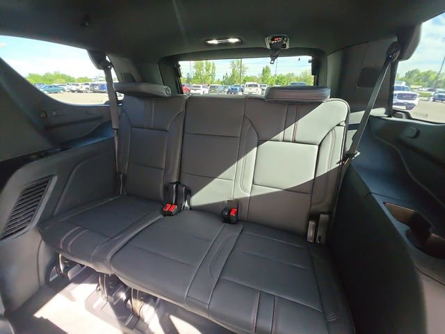 Used 2025 Chevrolet Tahoe RST w/ Comfort Package AWD/4WD image 16