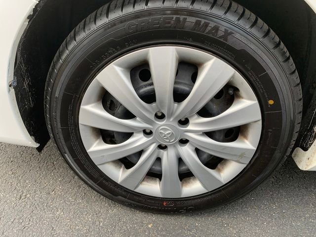 Used 2013 Toyota Corolla LE image 9