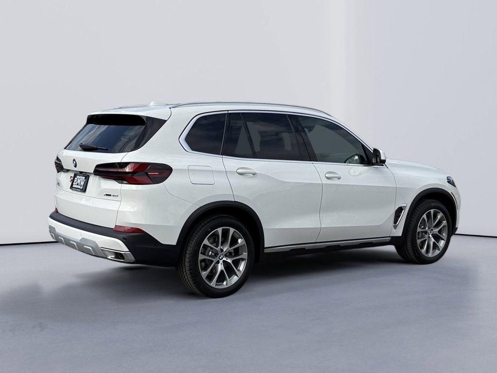 New 2026 BMW X5 xDrive40i image 3