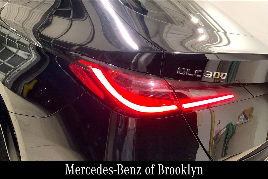 Used 2024 Mercedes-Benz GLC 300 4MATIC image 30