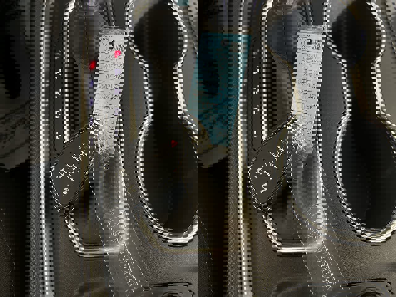 Used 2022 Chevrolet Traverse LT image 23