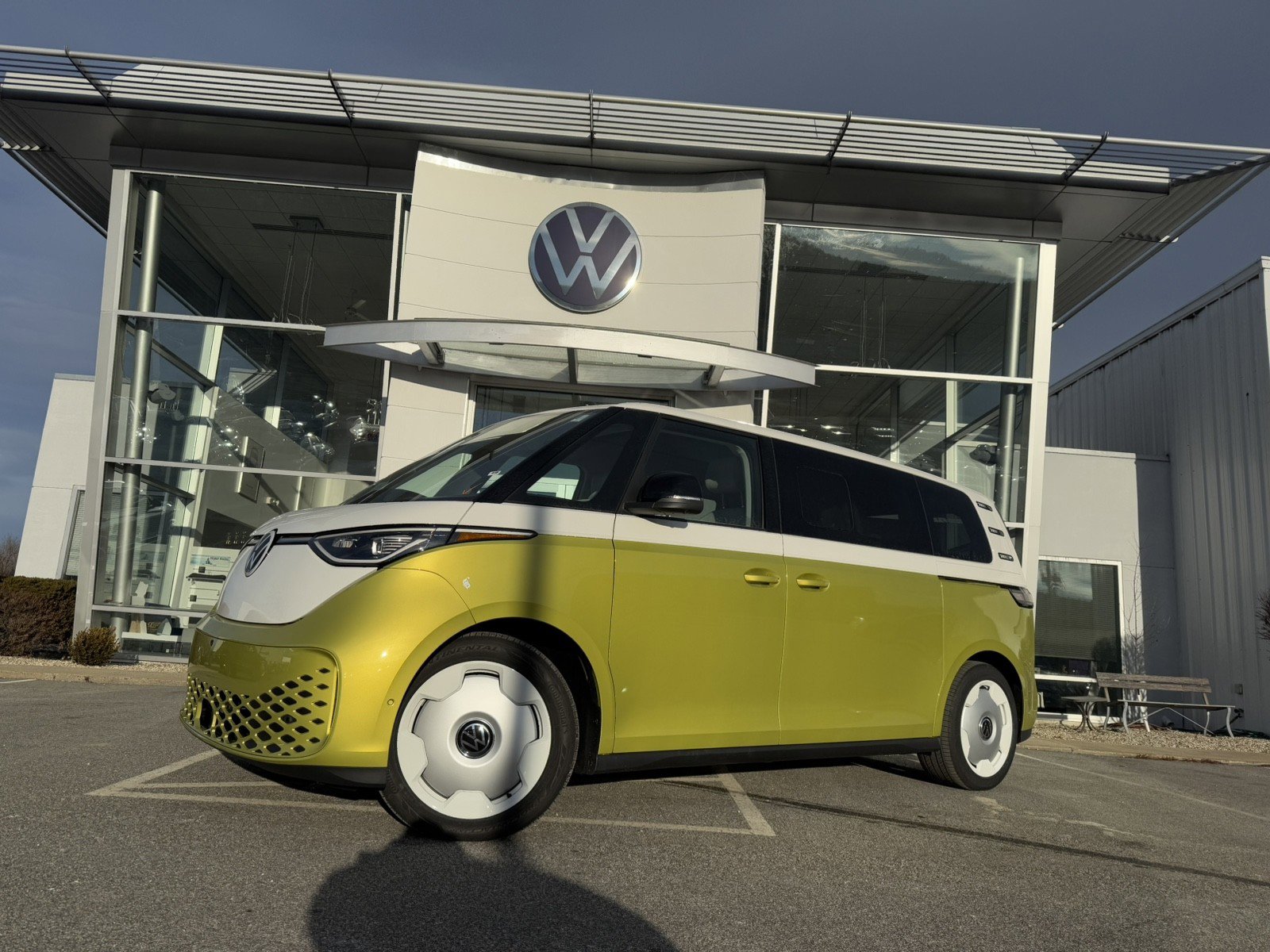New 2025 Volkswagen ID. Buzz 1st Edition image 1