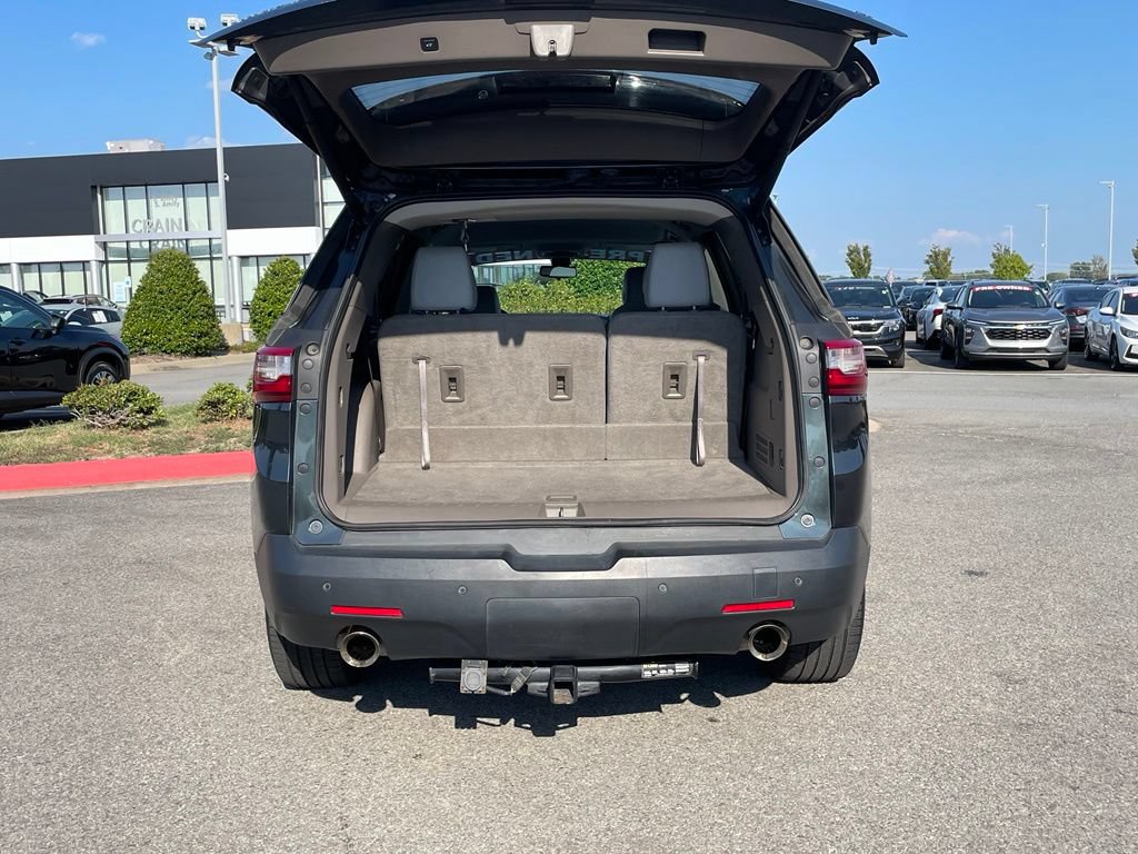 Used 2019 Chevrolet Traverse LT w/ LT Premium Package AWD/4WD image 7