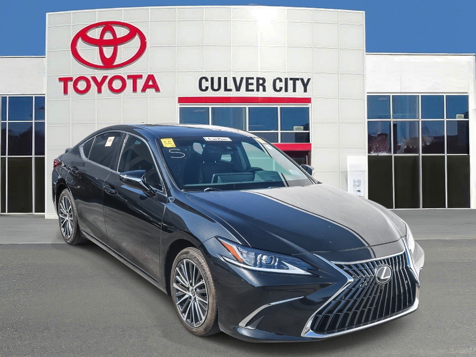 Used 2024 Lexus ES 300h w/ Premium Package