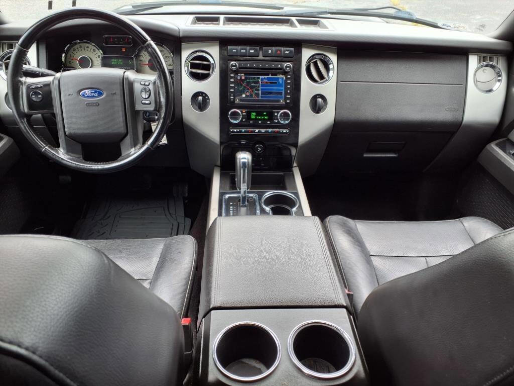 Used 2013 Ford Expedition Limited image 12