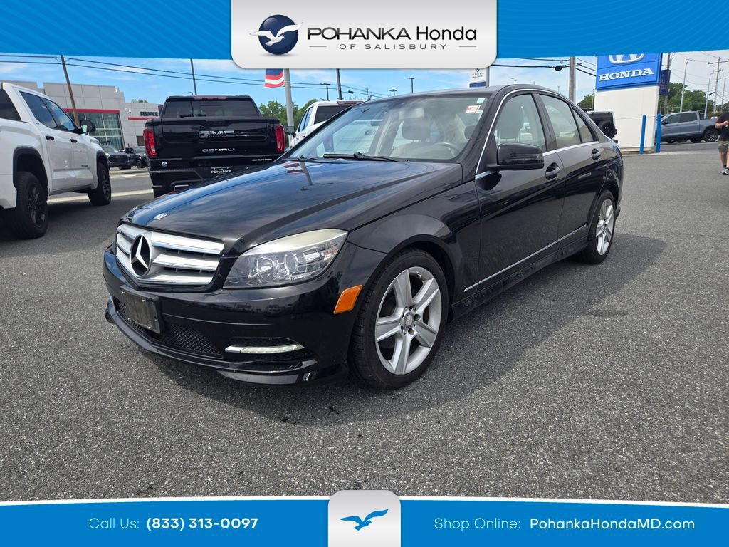 Used 2011 Mercedes-Benz C 300 4MATIC Sedan image 1