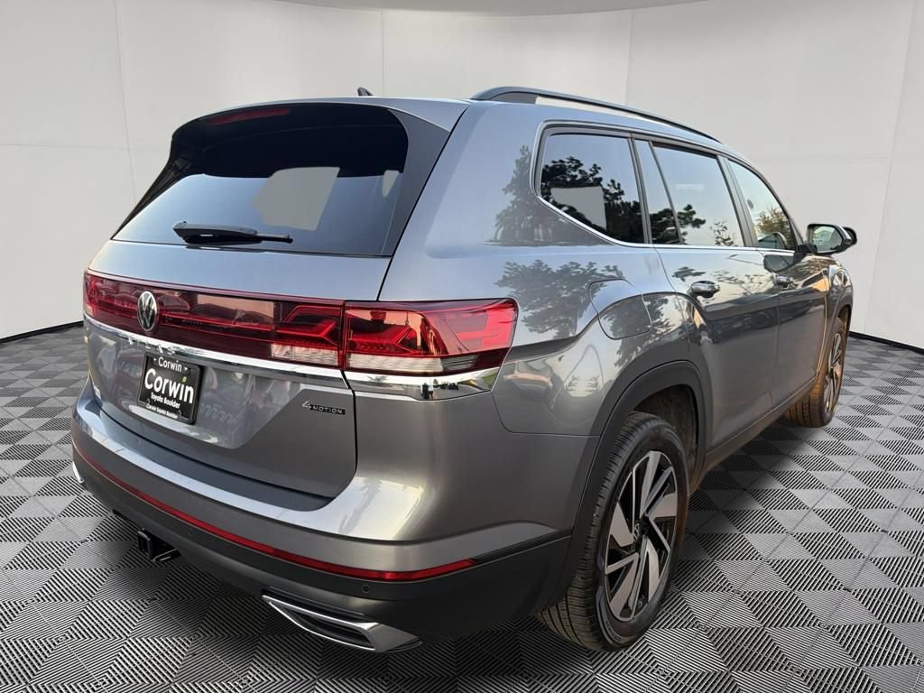 Used 2025 Volkswagen Atlas SE AWD/4WD image 8