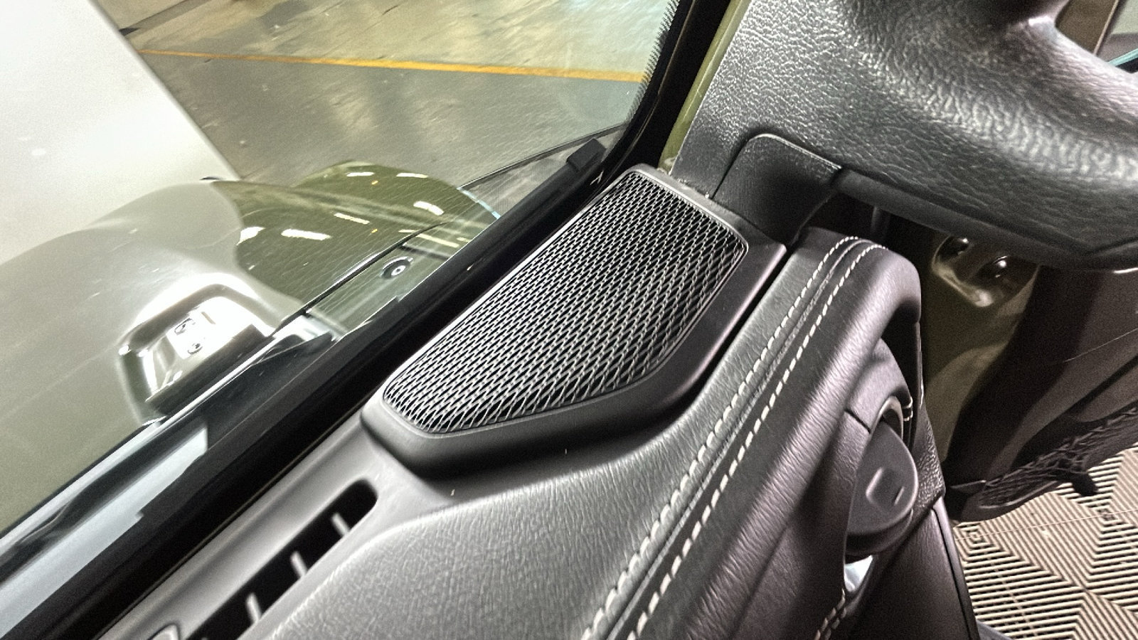 Used 2023 Jeep Wrangler Unlimited Sahara AWD/4WD image 35
