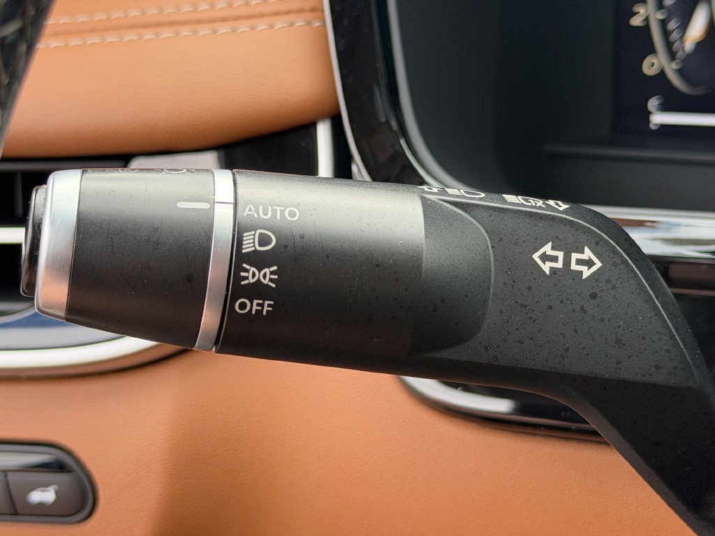 Used 2023 INFINITI QX60 Sensory w/ Vision Package AWD/4WD image 21