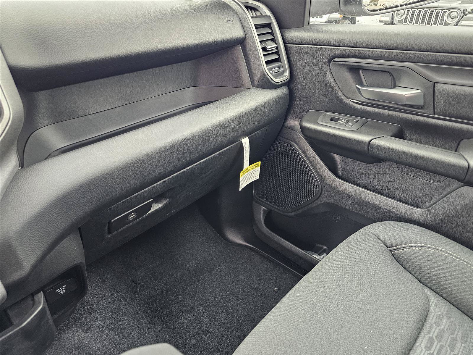 New 2026 RAM 1500 Warlock AWD/4WD image 28