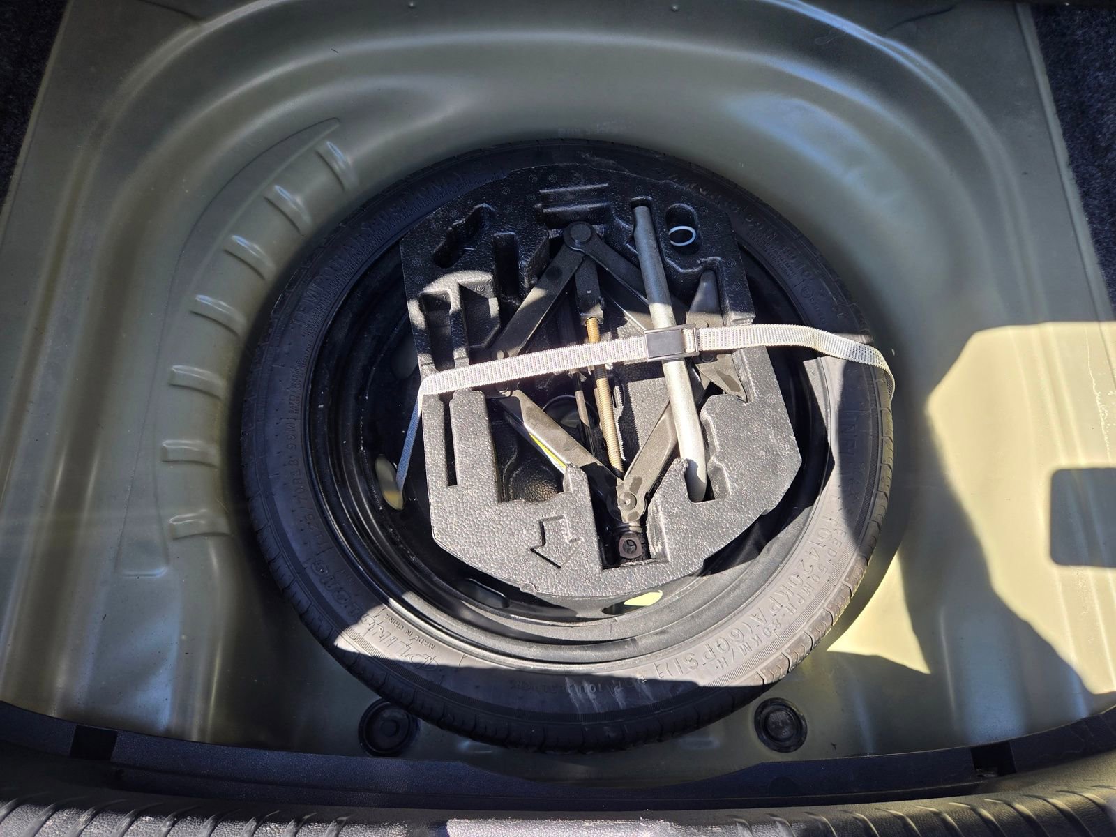 Used 2025 Volkswagen Jetta SE image 20