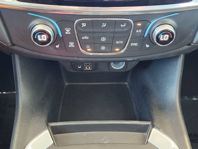 Used 2021 Chevrolet Traverse RS FWD image 21