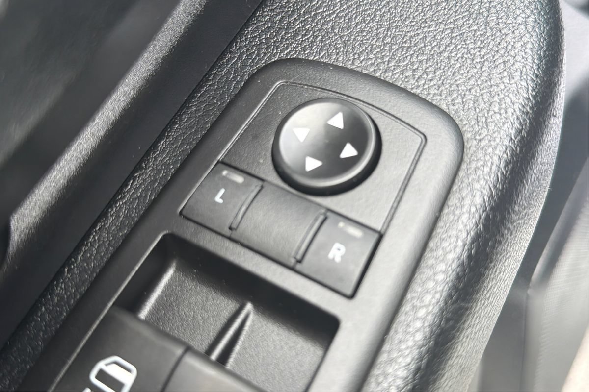 Used 2018 RAM 1500 Express w/ Express Value Package AWD/4WD image 34
