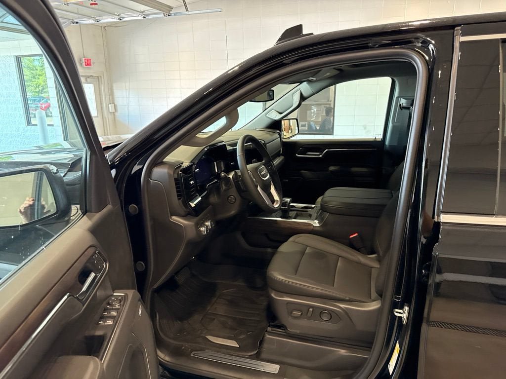 New 2026 GMC Sierra 1500 SLT w/ SLT Premium Plus Package AWD/4WD image 22