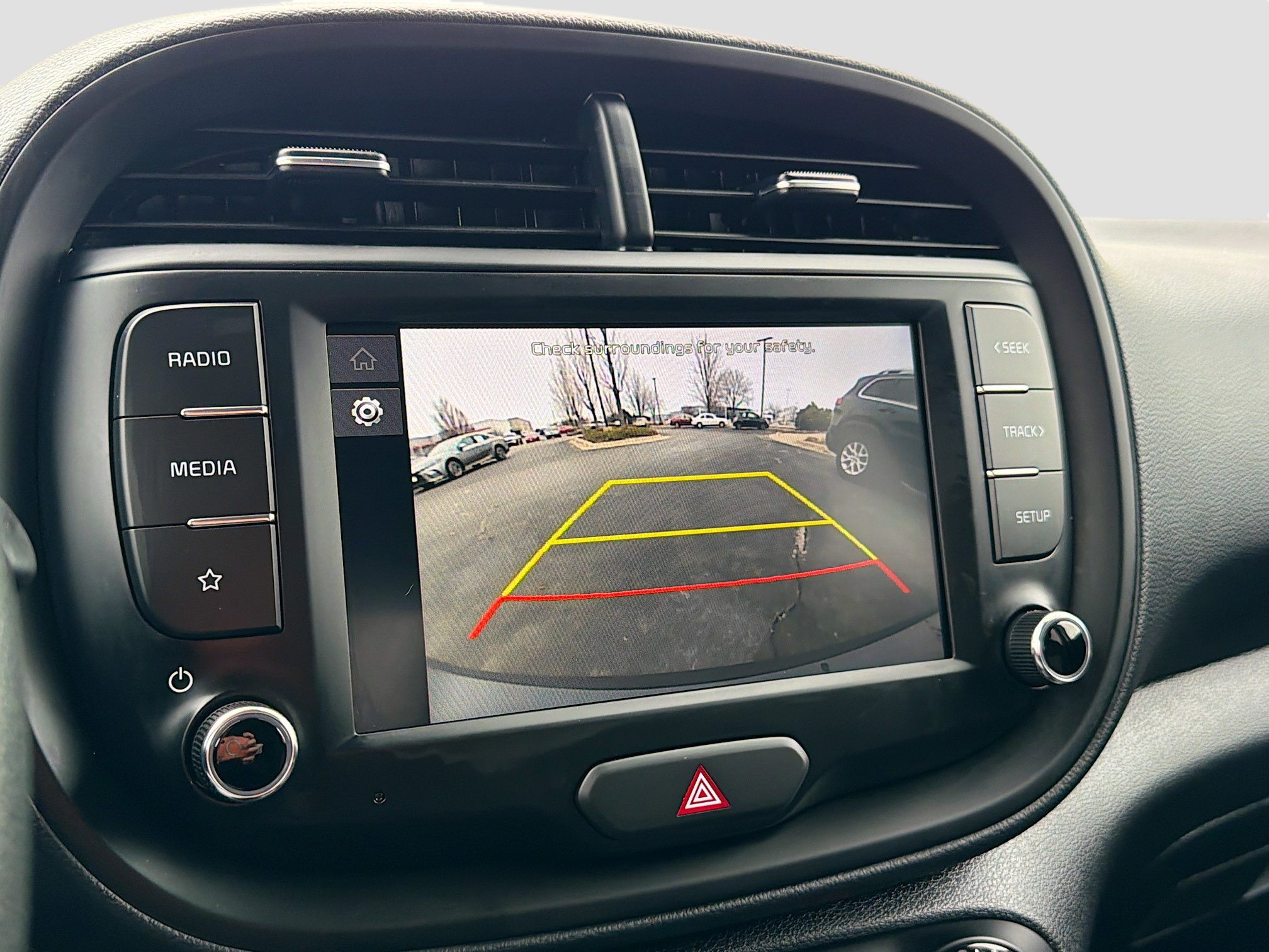 Used 2025 Kia Soul LX image 18