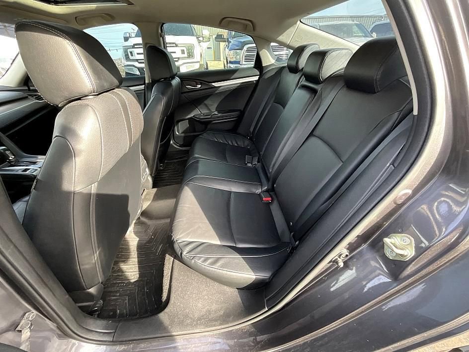 Used 2017 Honda Civic Touring image 26