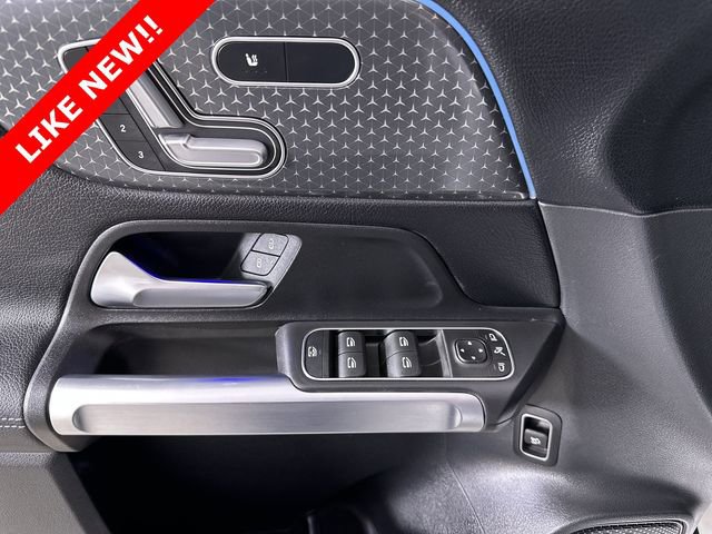 Used 2024 Mercedes-Benz GLB 250 4MATIC image 23
