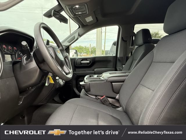 Used 2020 Chevrolet Silverado 1500 Custom w/ Custom Value Package AWD/4WD image 26