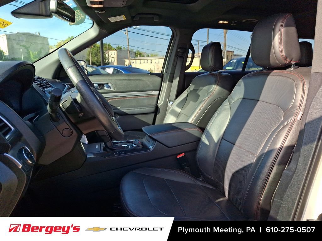 Used 2018 Ford Explorer Sport w/ Equipment Group 401A AWD/4WD image 15
