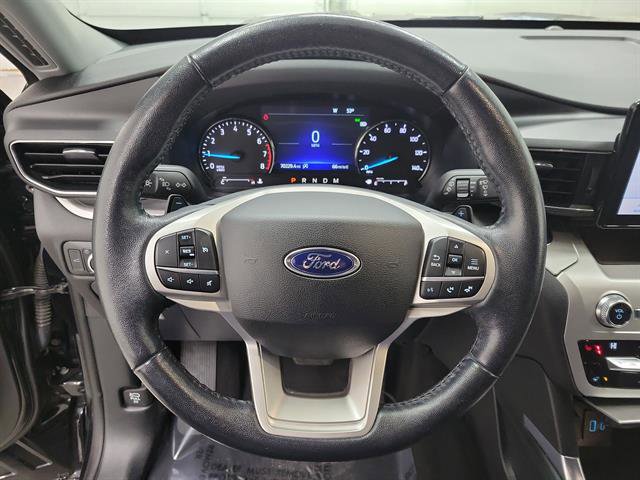 Used 2021 Ford Explorer XLT w/ Equipment Group 202A AWD/4WD image 23