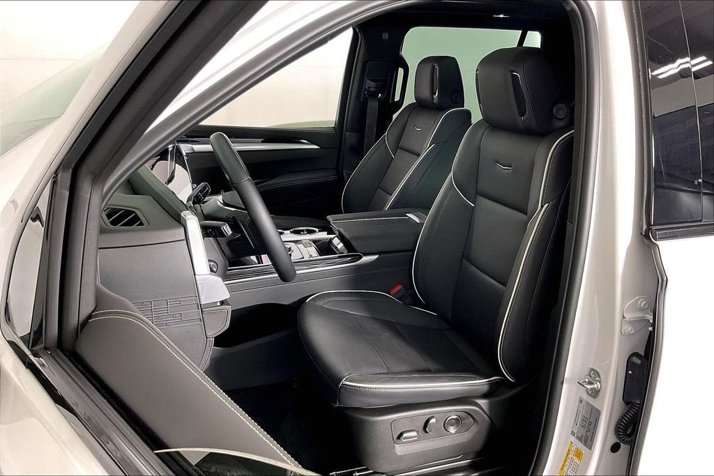 Used 2025 Cadillac Escalade Sport w/ Touring Package image 36