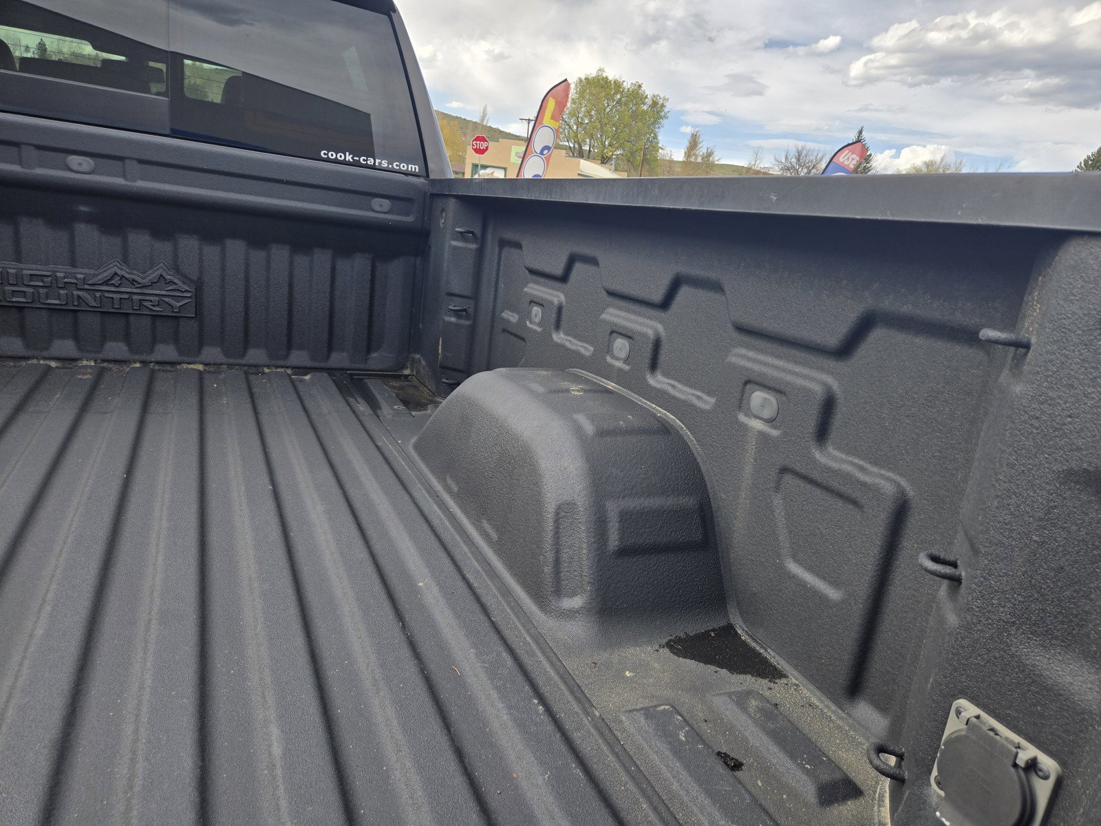 Used 2021 Chevrolet Silverado 1500 High Country w/ Z71 Off-Road Package image 25