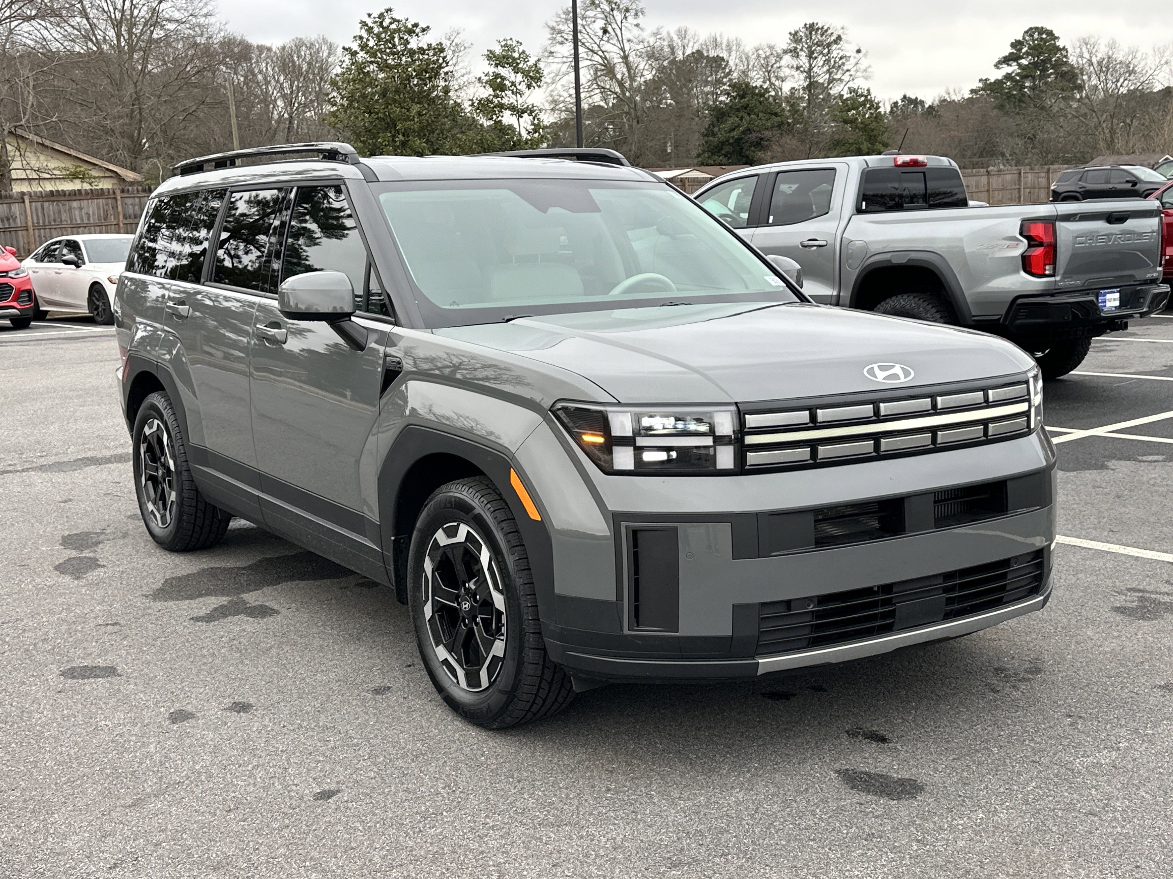 Used 2024 Hyundai Santa Fe SEL image 3